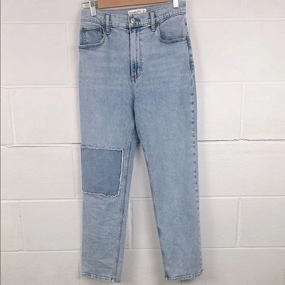 Abercrombie & Fitch the ankle straight ultra high rise light wash jean